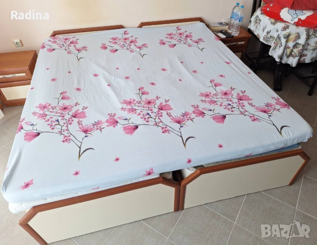 Продавам легла с матраци