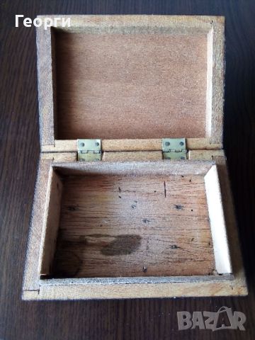 Старинна дървена кутийка, снимка 7 - Антикварни и старинни предмети - 46467825