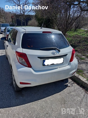 Toyota yaris 1.0 vvti 2013г, снимка 2 - Автомобили и джипове - 54099500