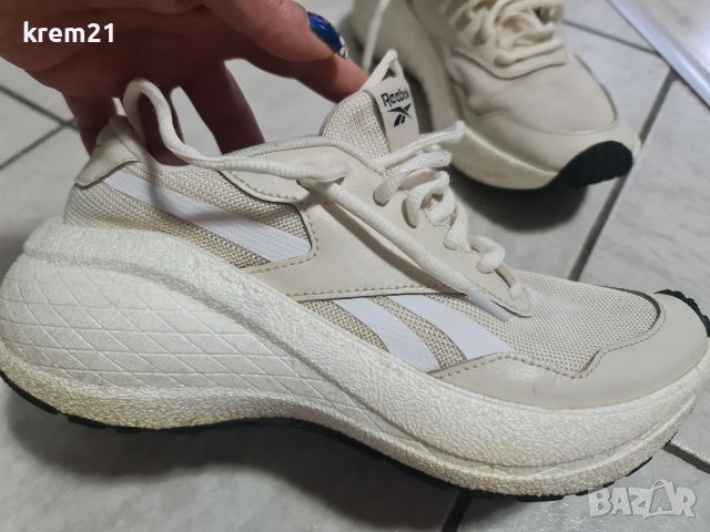 Reebok Metreon Chalk W дамски 38номер, снимка 16 - Маратонки - 45568220