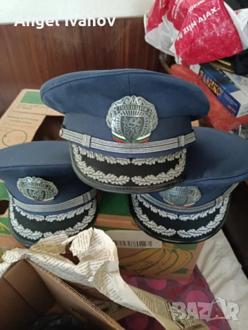 Фуражки, полиция, пожарна, снимка 3 - Антикварни и старинни предмети - 51240770