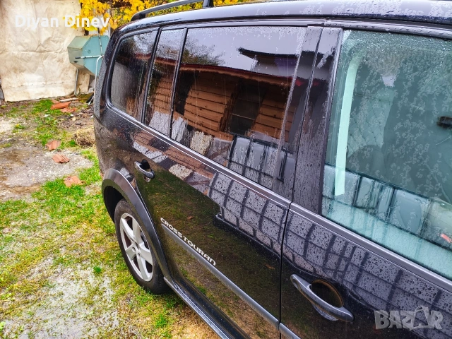 WV Touran, снимка 3 - Автомобили и джипове - 52570942