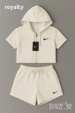Nike дамски спортен екип 