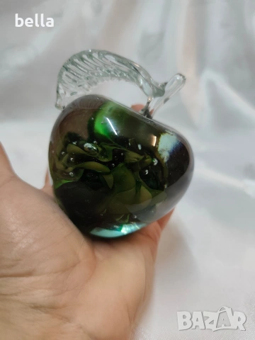Стъклено преспапие „Ябълка“-Муранско стъкло, снимка 4 - Антикварни и старинни предмети - 53836167