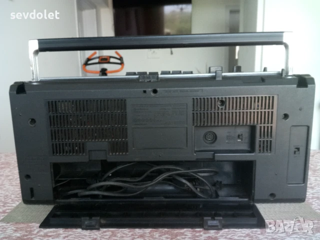 Старинен модел--HITACHI.За ремонт,части., снимка 5 - Антикварни и старинни предмети - 50743001