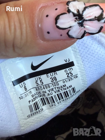 Оригинални маратонки  Nike Air Max 270 Floral! 39 н, снимка 9 - Кецове - 48489624