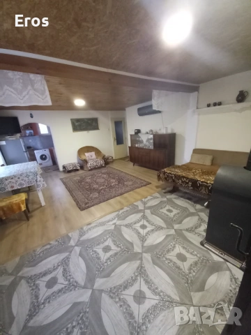 Продава се вила с голям двор и лесен достъп край Севлиево, снимка 2 - Вили - 53887801