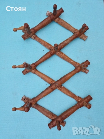 Стара дървена закачалка, разтегателна 