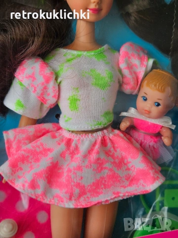 Ретро кукла Барби 1990, Barbie Courtney Babysitter #9434, снимка 8 - Кукли - 53972204