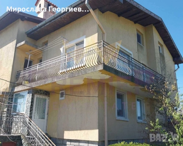 ПРОДАВАМ голяма къща в с. Куманово, снимка 3 - Къщи - 53679176