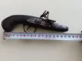 Много стар оригинален кремъчен пищов от края на 18 век ''18th-mounted flintlock derringer pistol'', снимка 13