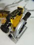 Dewalt DCS 512 / 2 x 3.0 Ah - Компактен акумулаторен циркуляр 12 V, снимка 3