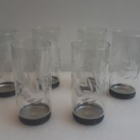 Шест чашки с метална подложка отдолу, снимка 1 - Чаши - 45083754