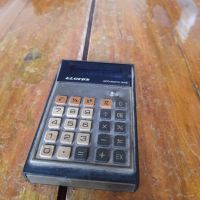 Стар калкулатор Lloyds #2, снимка 1 - Други ценни предмети - 45372469