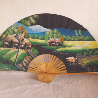 Старо огромно ръчно рисувано ветрило в азиатски стил, снимка 1 - Антикварни и старинни предмети - 44948447