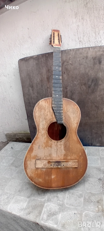 Стара акустична китара за колекционери , снимка 1