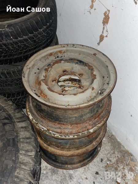 Гуми / джанти / гуми с джанти УАЗ, снимка 1