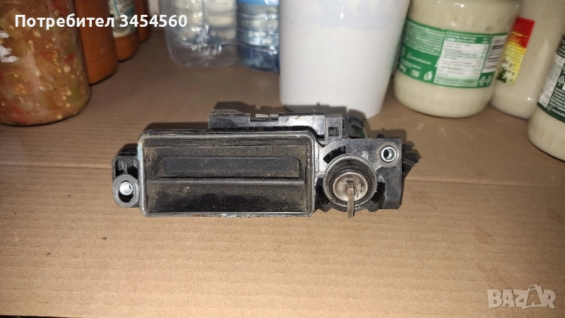 дръжка за багажник мерцедес cls w219 и е класа w211, снимка 1