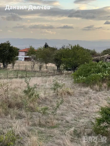 Парцел в село Аврен за строеж на комплекс от къщи , снимка 1