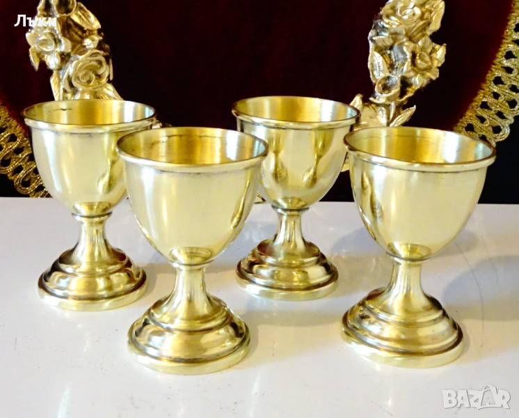 Чаши за ракия от месинг,на столче., снимка 1