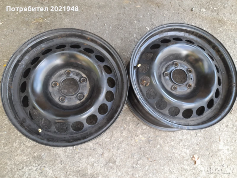 Продава две железни джанти,Ауди,централен отвор-66,5мм,16 цола, снимка 1