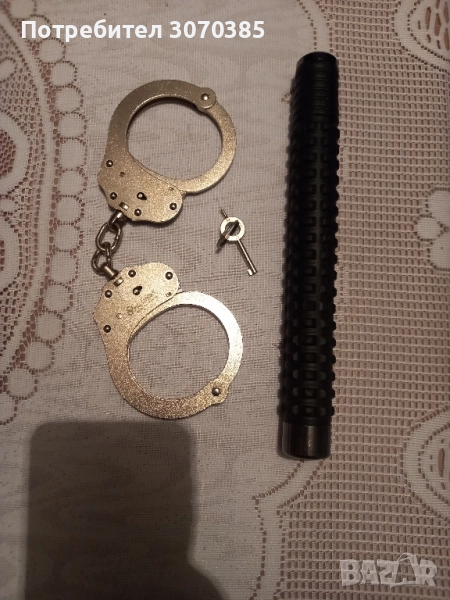 Испански белезници и телескопична палка , снимка 1