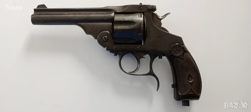 Продавам стар револвер, автентичен, снимка 1