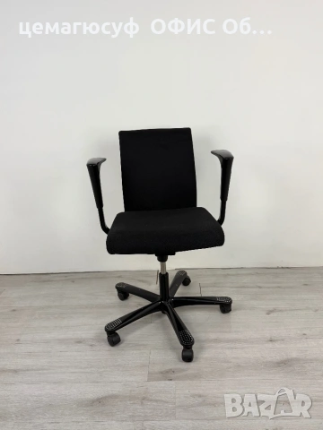 офис стол от марката на HÅG обзавеждане , снимка 3 - Столове - 54259091