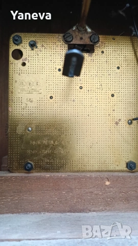 Холандски стенен часовник Zaandam , произведен през 60-те години на XX век., снимка 10 - Антикварни и старинни предмети - 53759505