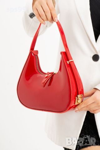 Червена дамска чанта - естествен лак, снимка 1 - Чанти - 46450242