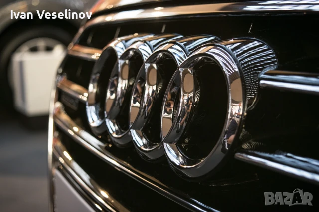 ПРЕДНИ и ЗАДНИ емблеми AUDI / Хром / черен гланц / AUDI, снимка 3 - Аксесоари и консумативи - 47205700