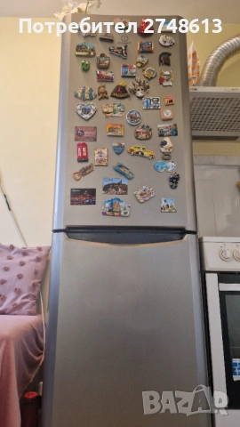 Хладилник Indesit, снимка 4 - Хладилници - 53012114