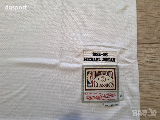 Баскетболен потник на Майкъл Джордан #23#Чикаго Булс#Mitchell & Ness !, снимка 7 - Баскетбол - 52533951