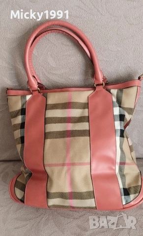 Дамска чанта Burberry , снимка 2 - Раници - 52703186