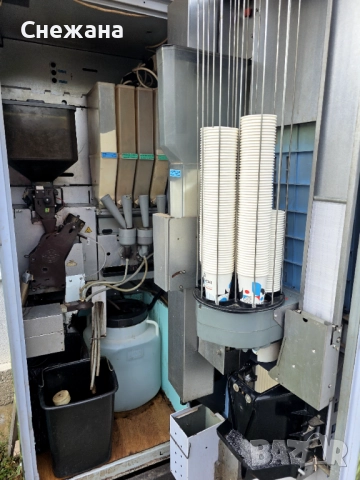 Вединг кафеавтомат, с монетник, снимка 2 - Кафемашини - 52706857