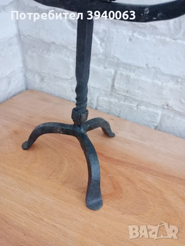 Стар свещник от ковано желязо, снимка 5 - Други ценни предмети - 53207809
