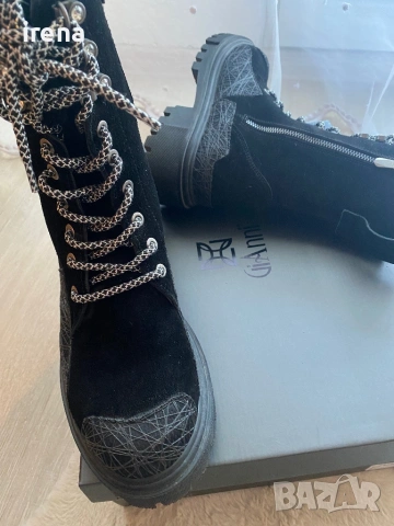 Дамски боти