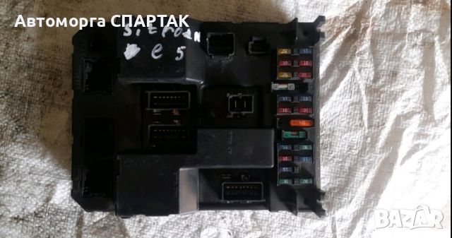 BSI КОНТРОЛЕН МОДУЛ КУТИЯ С БУШОНИ CITROEN C5 2.2 HDI  9651197380A 9651196680A, снимка 2 - Части - 46696626