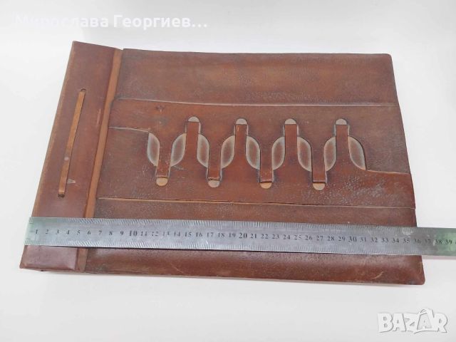 Стар български фотоалбум с кожени корици, снимка 2 - Антикварни и старинни предмети - 45155478
