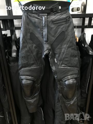 Кожен мото панталон IXS размер 34-36,протектори,като нов