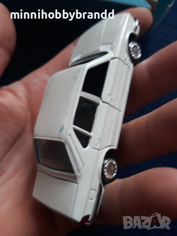 BMW  528 I 1.43 Serie Limitata La mini miniera, снимка 14 - Колекции - 51867814