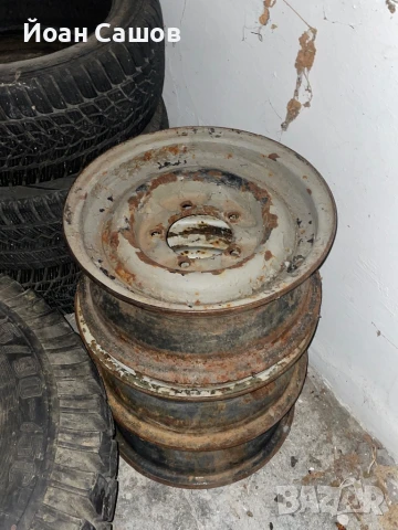 Гуми / джанти / гуми с джанти УАЗ