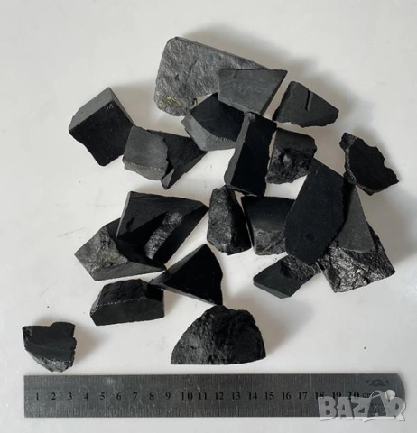 Натурален Добив Естествен Шунгит Най-Старият Минерал на Земята Фулерен Минерал с Естествен Произход, снимка 2 - Колекции - 53230692