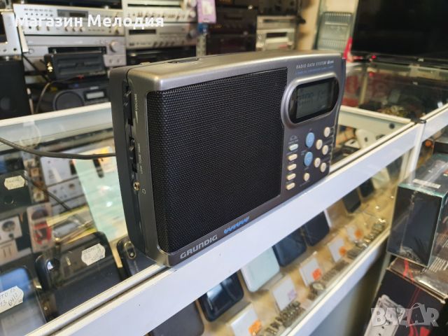 Радио Grundig Ocean Boy 500 В отлично техническо и визуално състояние., снимка 9 - Радиокасетофони, транзистори - 46656824