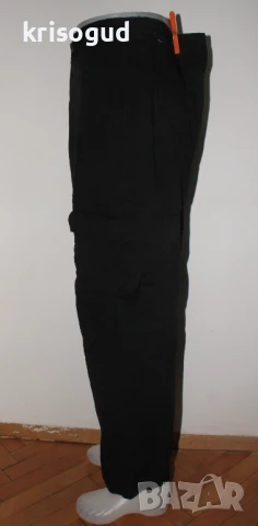 Мъжки черен карго панталон Bershka, Размер: М / EUR 42, снимка 2 - Панталони - 51043943