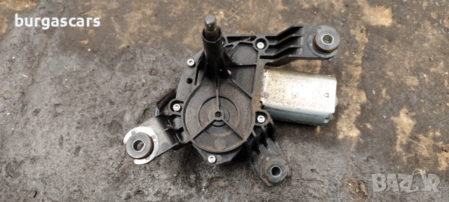 Моторче задна чистачка 131 63 029 Opel Corsa D