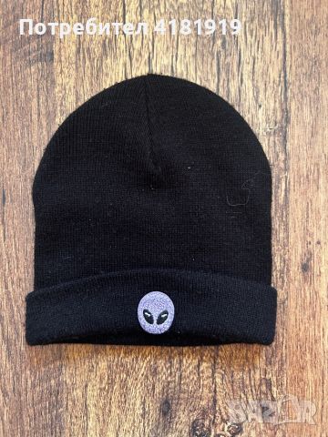 Шапка тип Beanie - Bershka, снимка 1 - Шапки - 46745696