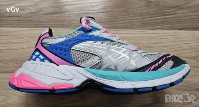 Дамски маратонки Puma Velophasis Born in the2000's - 40 , снимка 12 - Маратонки - 52919791