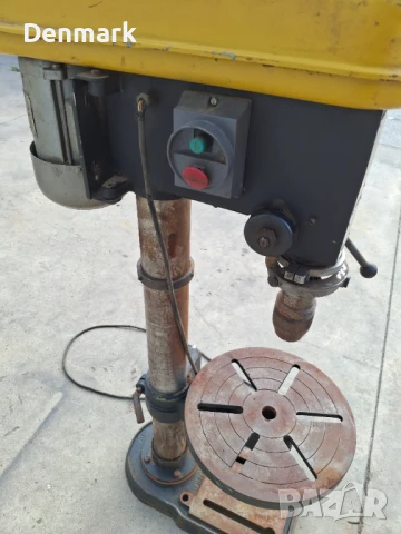 Голяма настолна бормашина 550 W, снимка 4 - Бормашини - 50853598