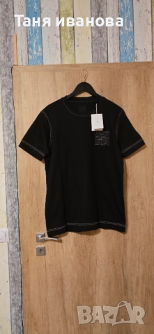 Givenchi luxury L, снимка 10 - Тениски - 52286528